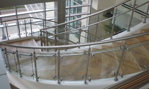 واجهة-زجاجية-مع-فريم-استانلس-ستيل.jpg واجهة-زجاجية-مع-فريم-استانلس-ستيل.jpg